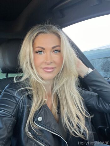 hollyhotwifevip