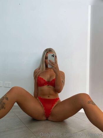 HollyLomas / Holly Lomas