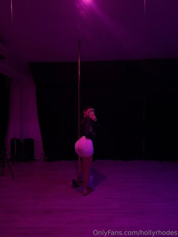 hollyrhodes
