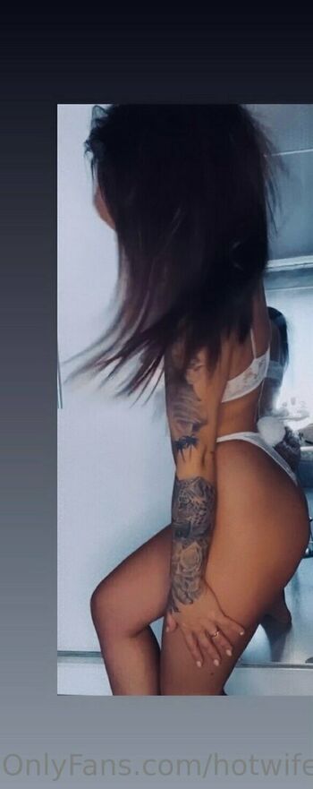 hotwifeliza