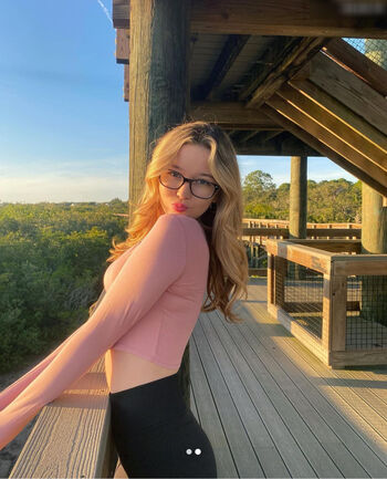 Isabella Rose