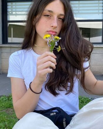 Isabelle Stoll