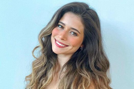 Isadora Cruz
