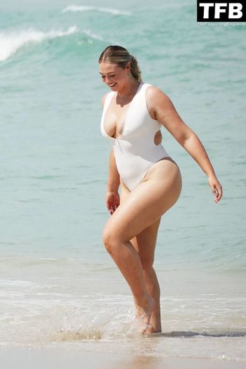 Iskra Lawrence