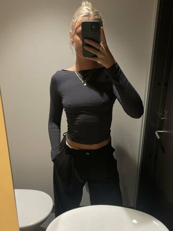 Its_Emma_18