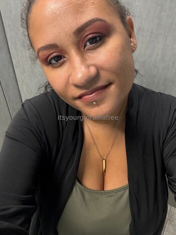 itsyourgirlrainafree