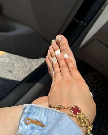 Itz Whitechina