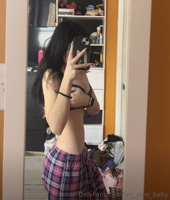 ivy_vine_baby