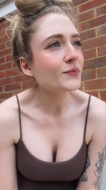 Janet Devlin