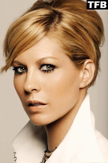 Jenna Elfman