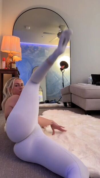 Jiggly_jessicaa