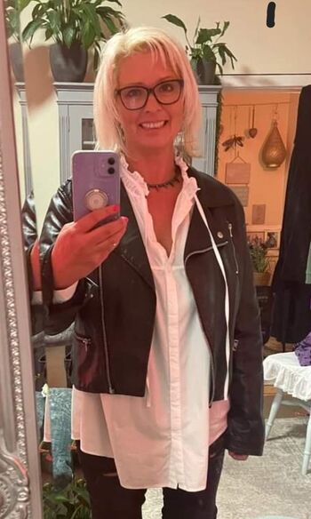 Jo Guest