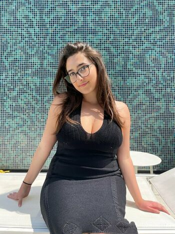 Julia Ain