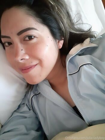 Julia-Ladyboy