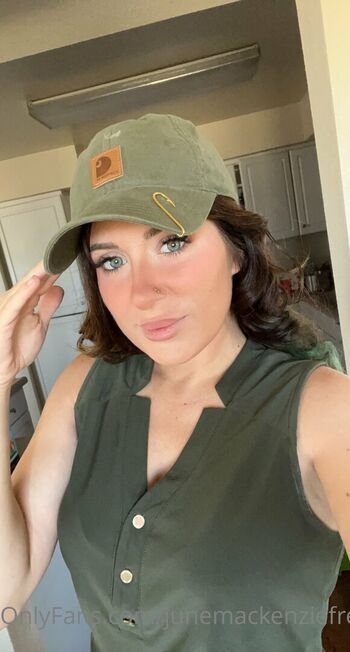 junemackenziefree