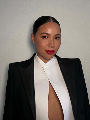 Jurnee Smollett