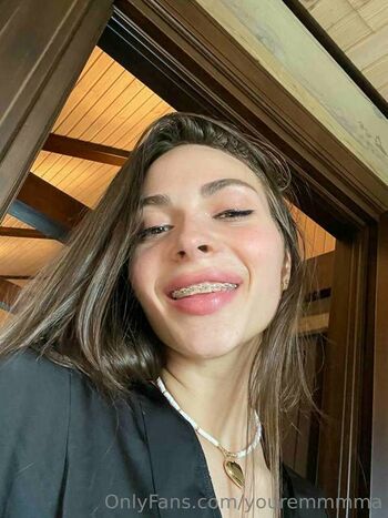 kate_greey