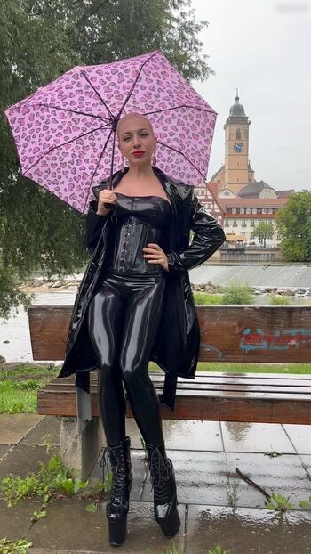 Katya Superb