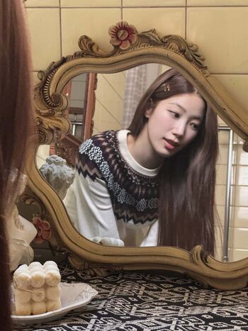 Kazuha Nakamura 中村 一葉