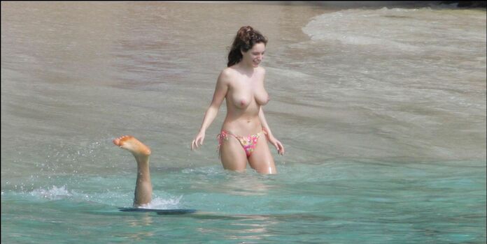 Kelly Brook
