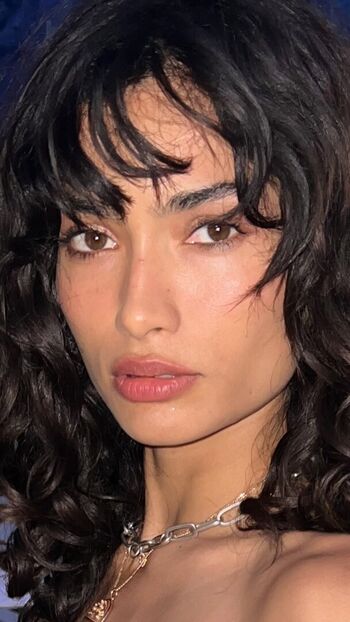 Kelly Gale
