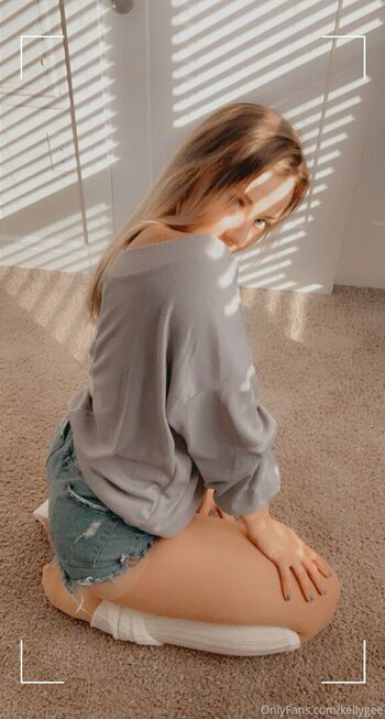 Kelly Gee