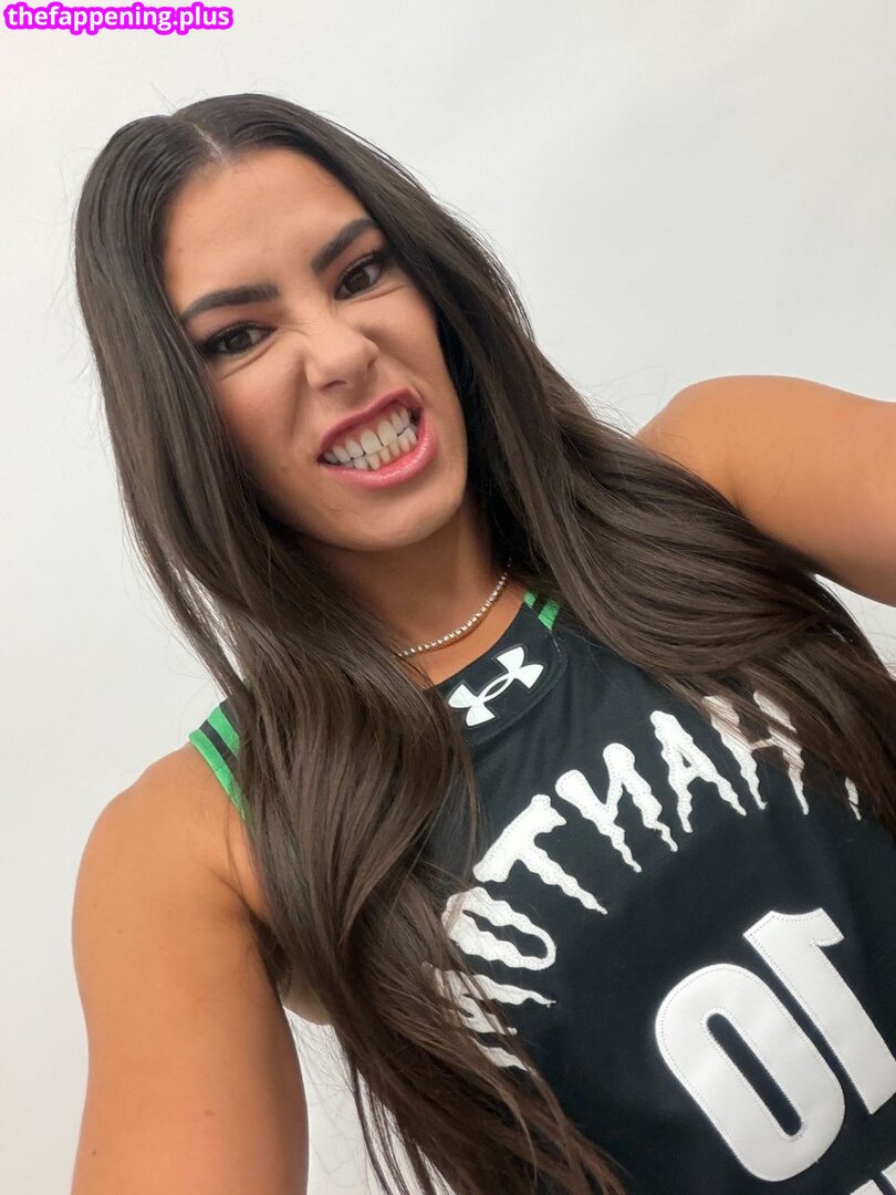 Kelsey Plum WNBA Star