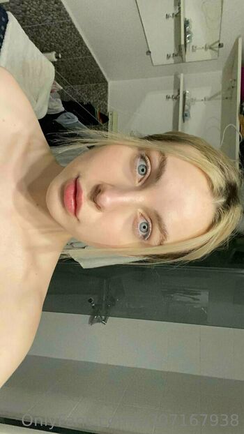 kira_vixen