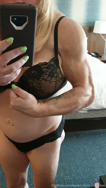 laceys_muscular_calves