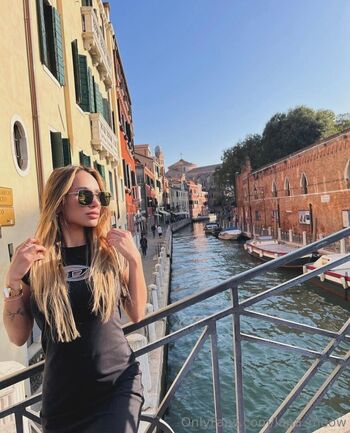 lana_meow