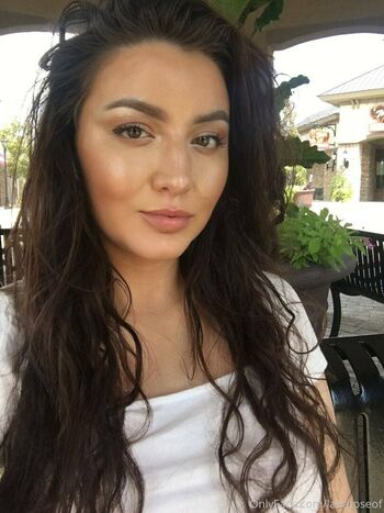 lanaroze