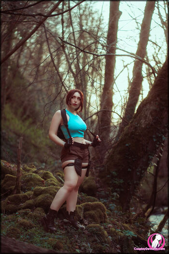 Lara Croft Cosplay