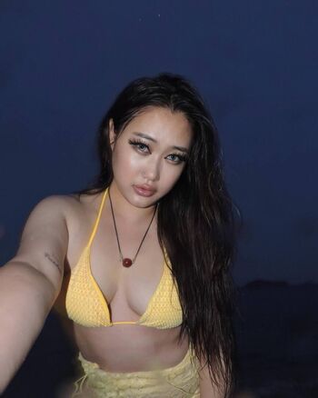 lara_ni98