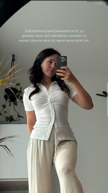 Lara.stxx