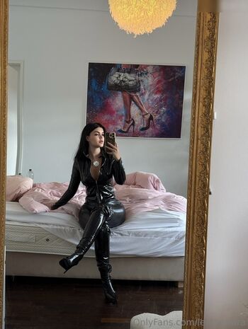 Lara Winter