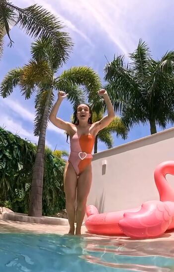 Larissa Manoela