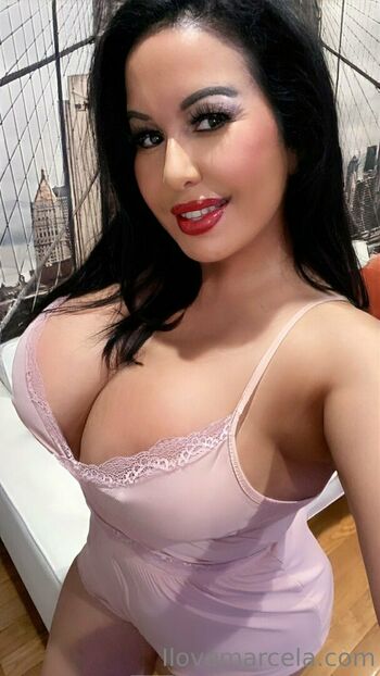 latinamilfnyc
