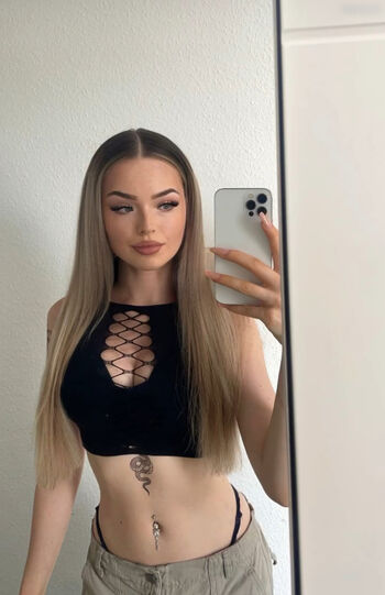 Laura Novaera