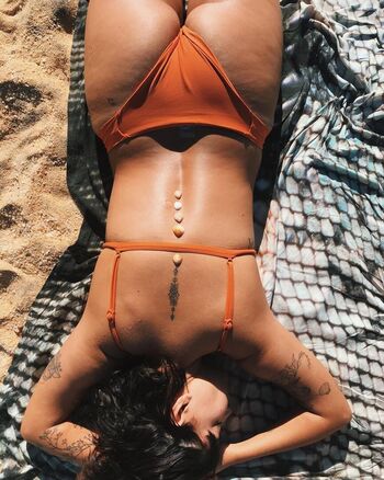 Laura Vicente