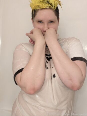 laurabluebyrd90