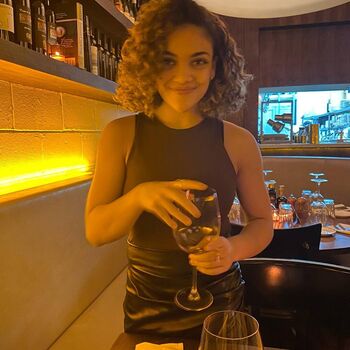 Laurie Hernandez