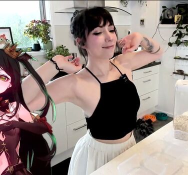 Layna Lazar