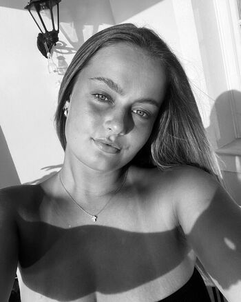 Leah Booth