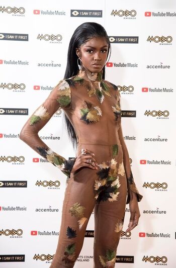 Leomie Anderson