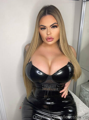 lexie_vip_x