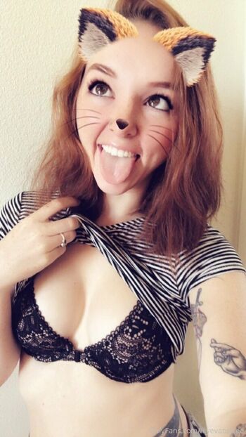 lilyevansfree
