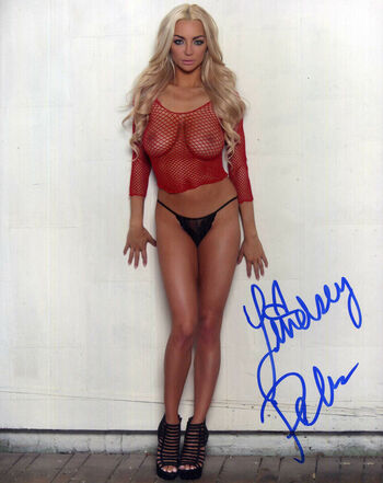 lindseypelas