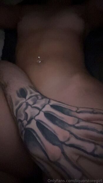 Liquorstoregirl