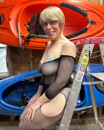 lisa_onthe_weekend_free