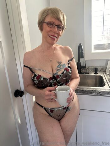 lisa_onthe_weekend_free